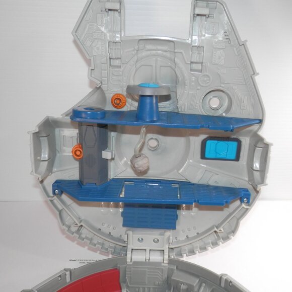 Playskool Star Wars Galactic Heroes Millennium Falcon 3" Action Figures Playset - Picture 3 of 10